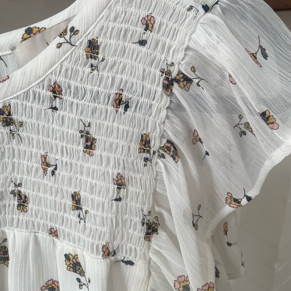 LOFT Sleeveless Floral Patterned Top - Picture 4 of 7